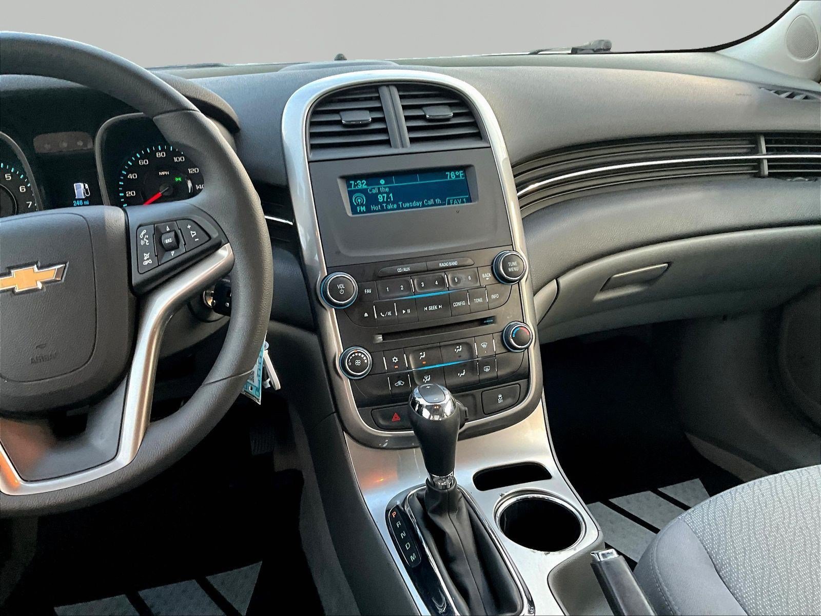Used 2014 Chevrolet Malibu LS FWD image 9