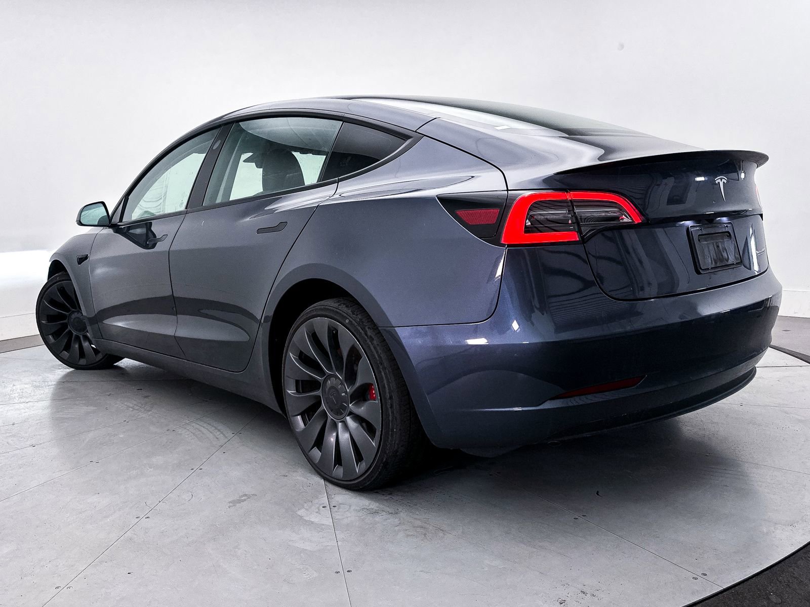 Used 2023 Tesla Model 3 Performance AWD/4WD image 2
