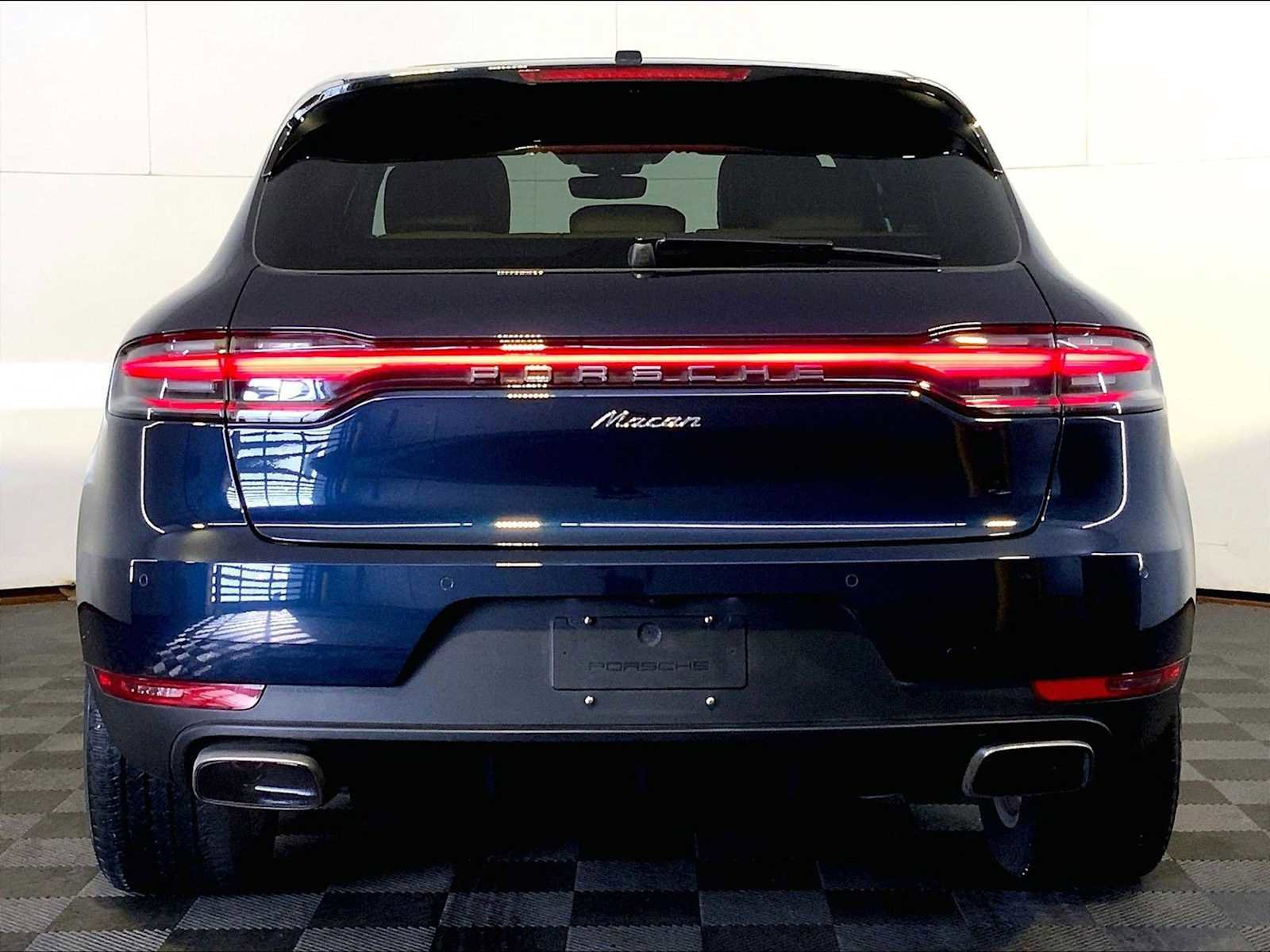 Certified 2020 Porsche Macan AWD/4WD image 6