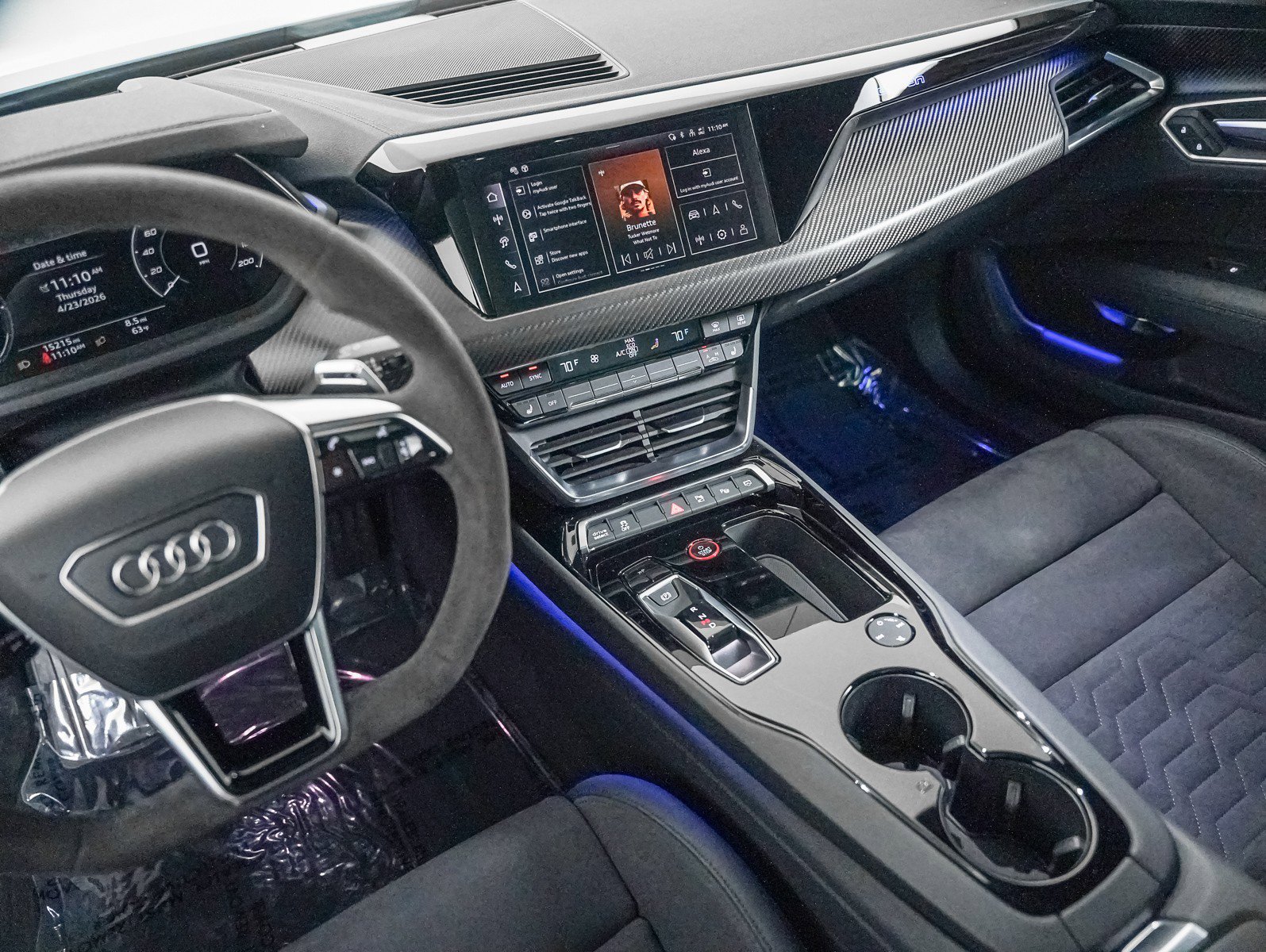 Certified 2024 Audi e-tron GT Prestige AWD/4WD image 16