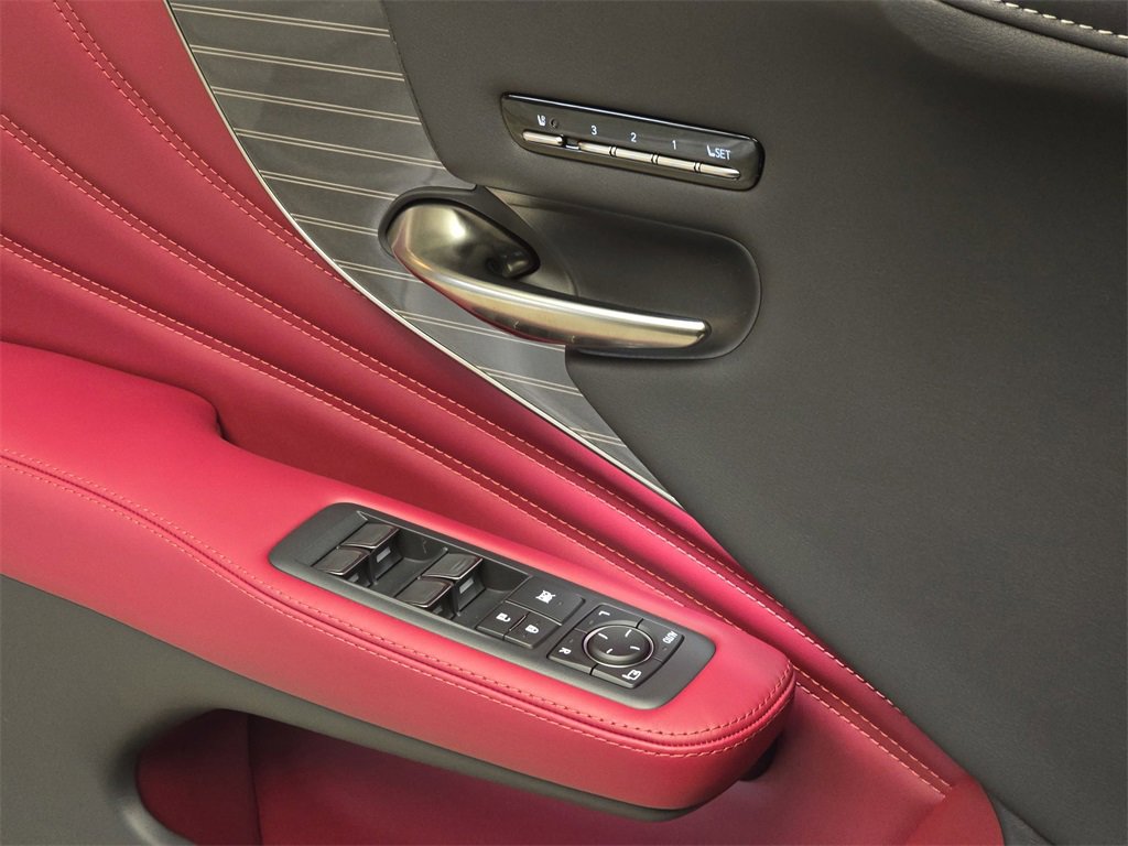 New 2026 Lexus LS 500 AWD image 28