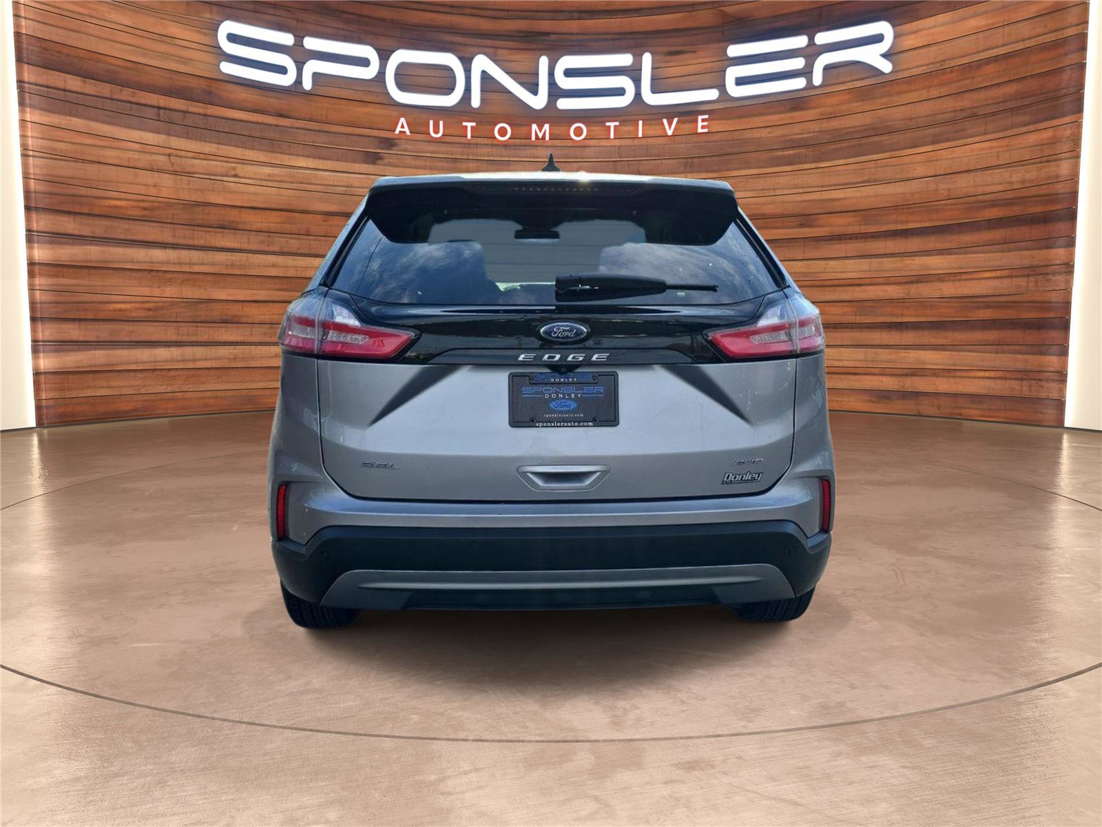 Used 2021 Ford Edge SEL image 5