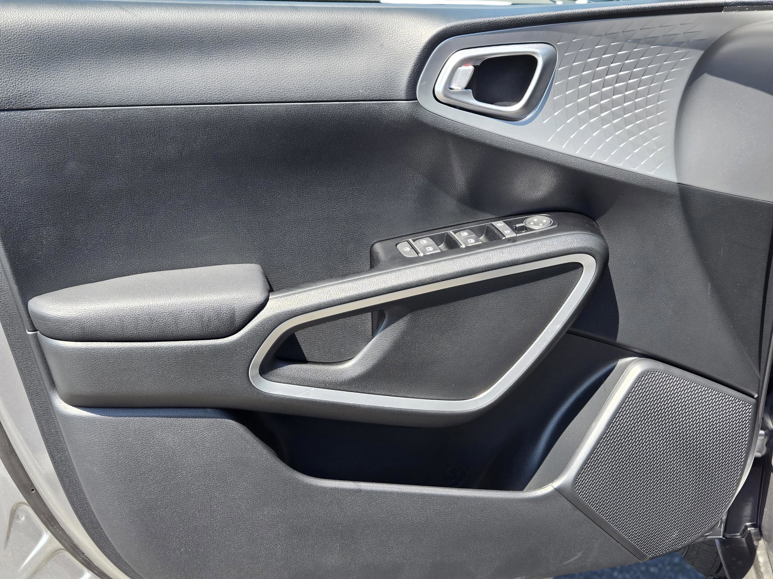 New 2025 Kia Soul S image 13