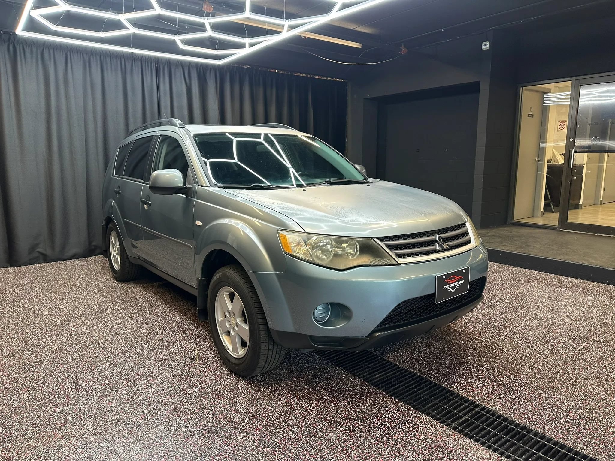 Used 2007 Mitsubishi Outlander LS AWD/4WD image 9