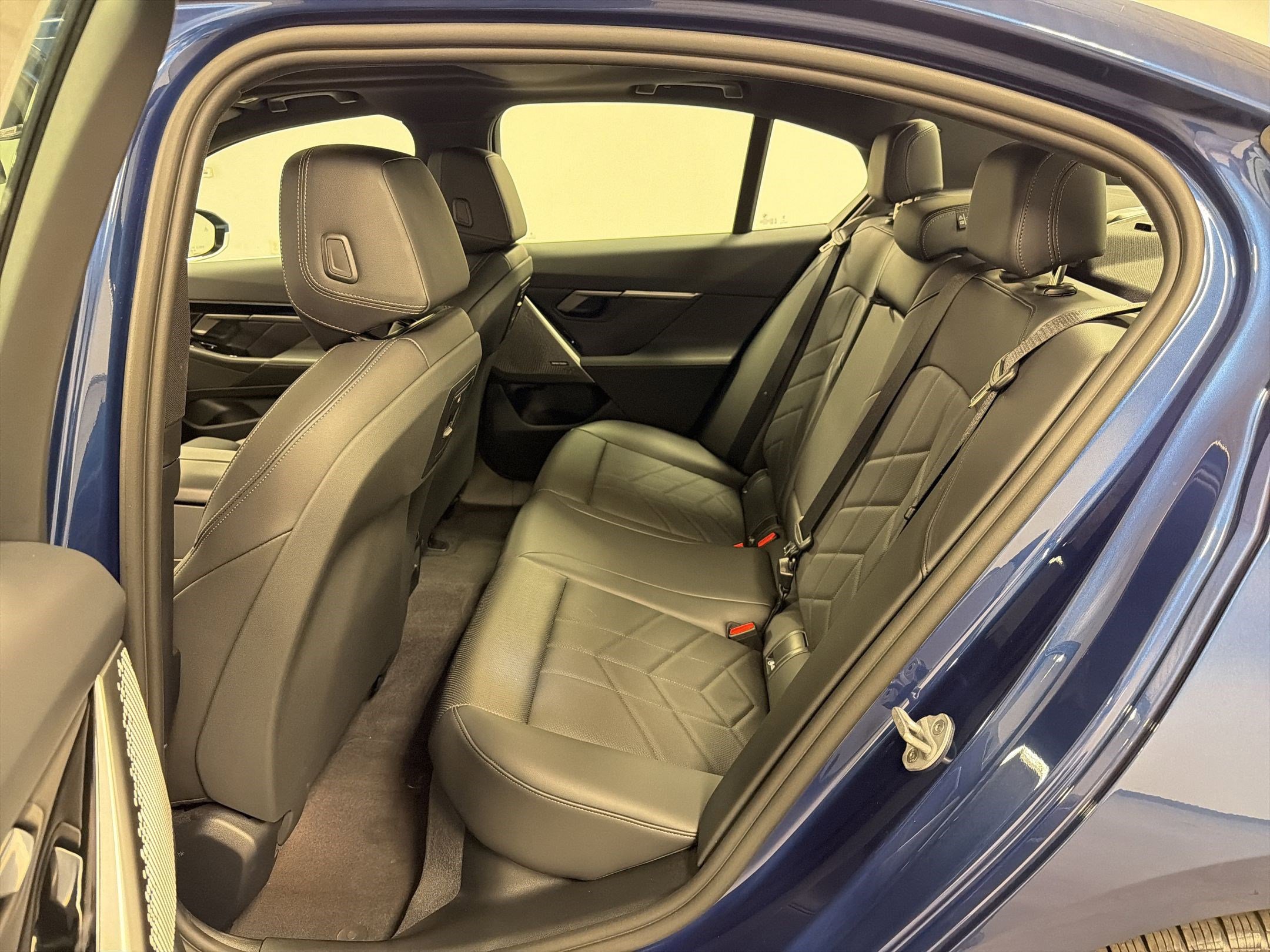 Certified 2026 BMW 530i image 14