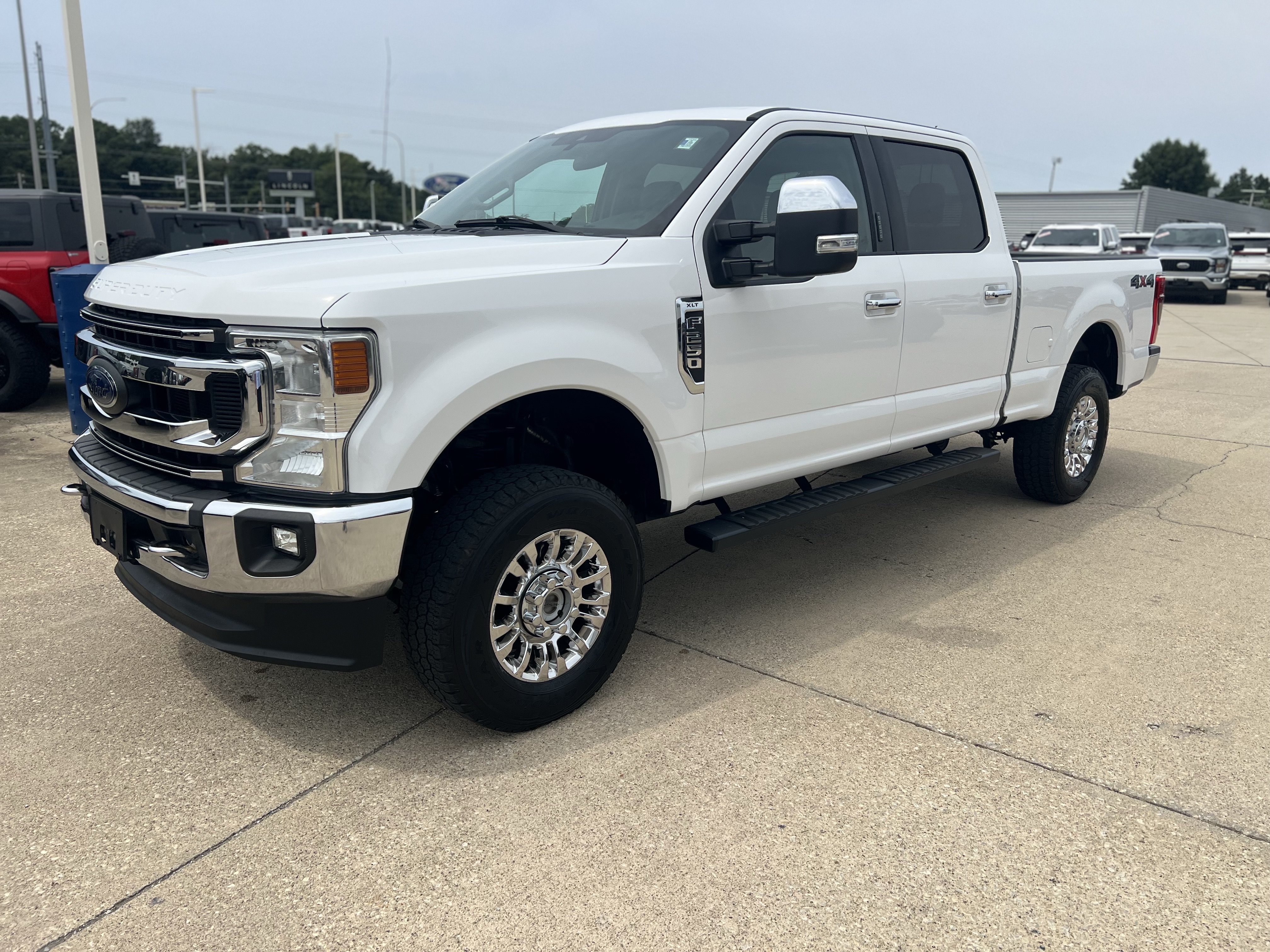 Used 2021 Ford F250 XLT w/ XLT Premium Package AWD/4WD image 13