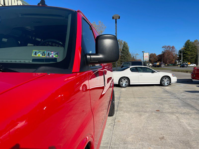 Used 2019 GMC Savana 2500 w/ Enhanced Convenience Package image 3