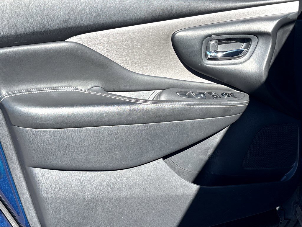 Used 2022 Nissan Murano S image 17