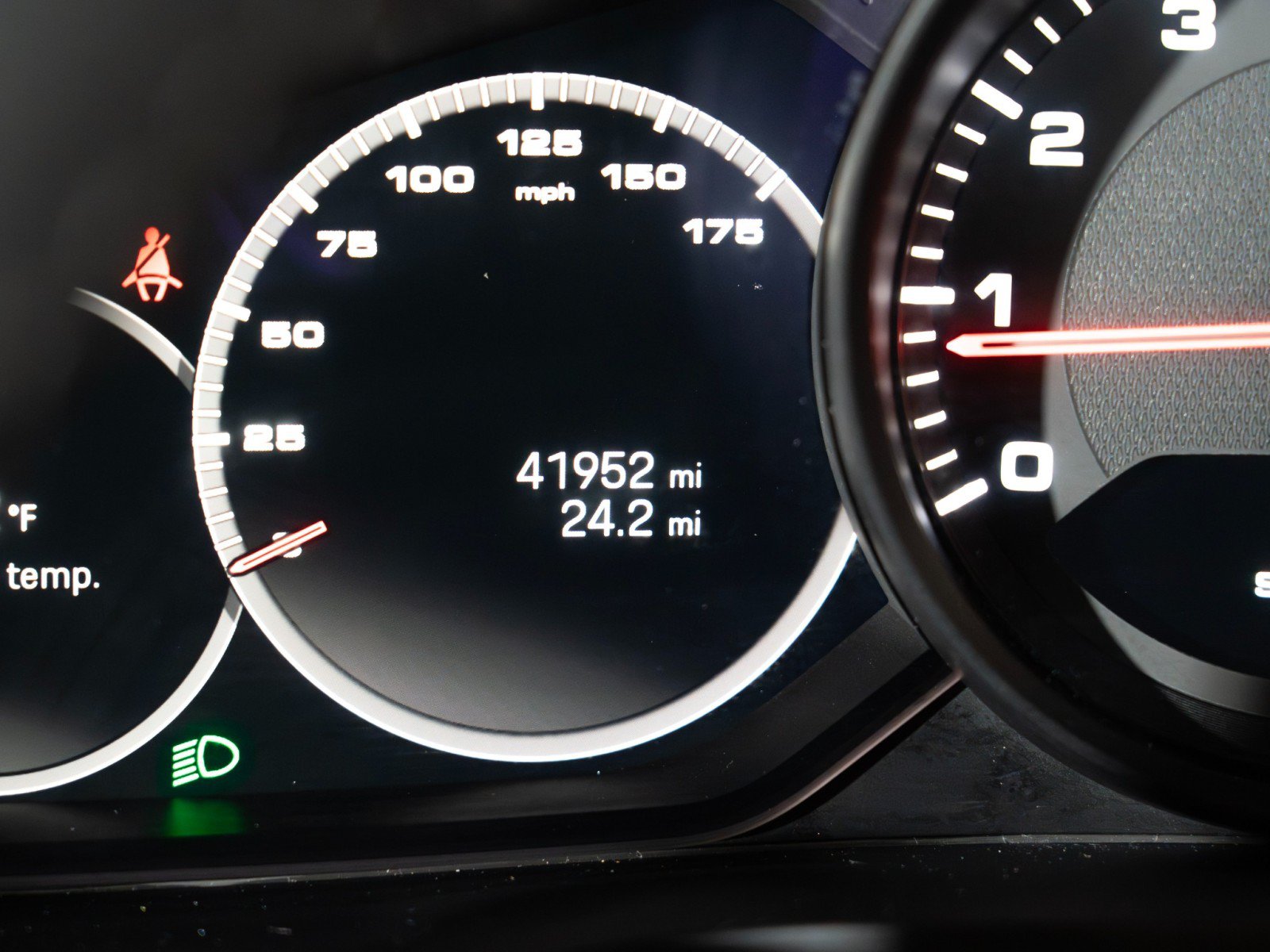 Certified 2022 Porsche Cayenne AWD/4WD image 26