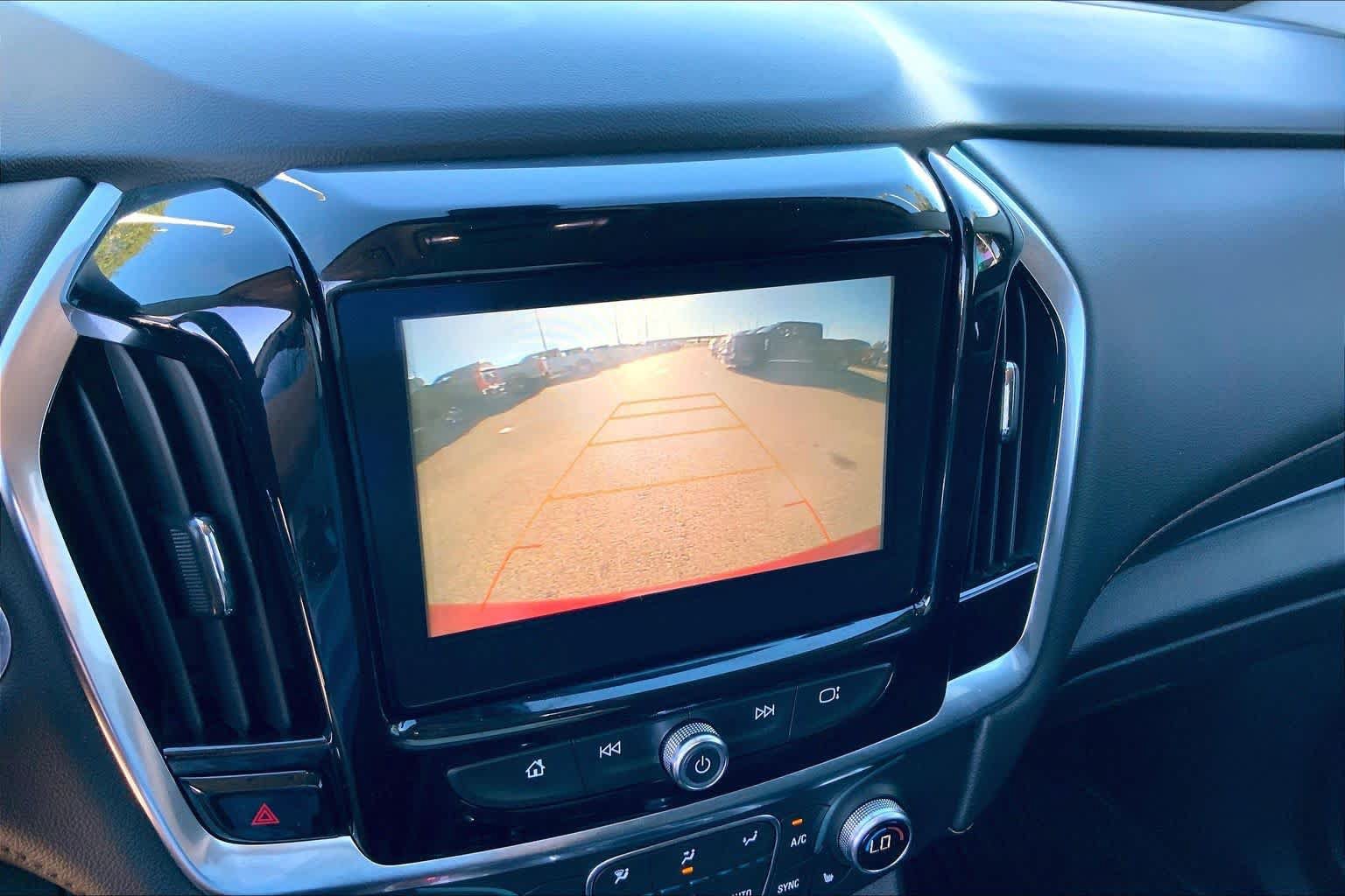 Used 2019 Chevrolet Traverse LT FWD image 27