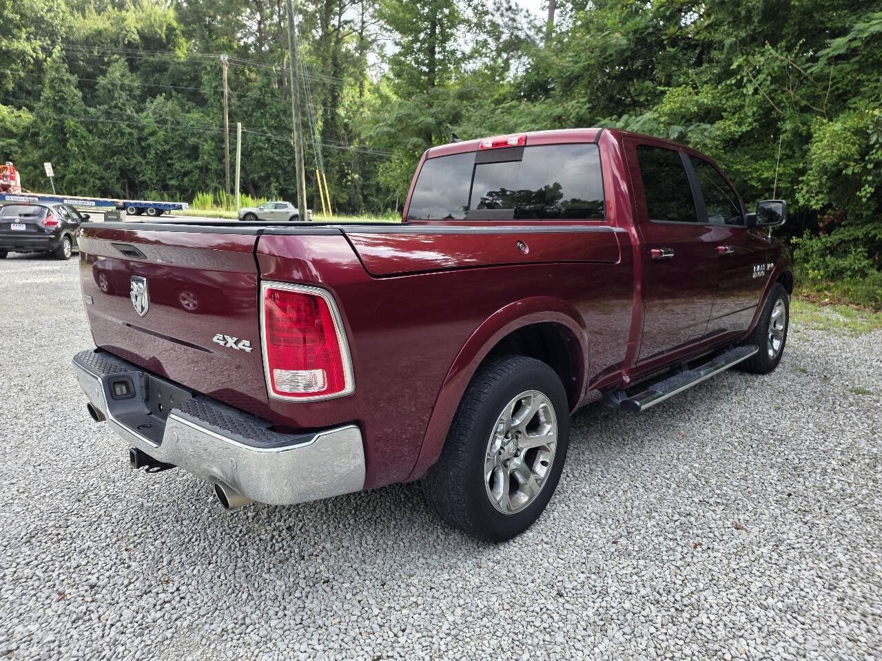 Used 2018 RAM 1500 Laramie w/ Convenience Group AWD/4WD image 5