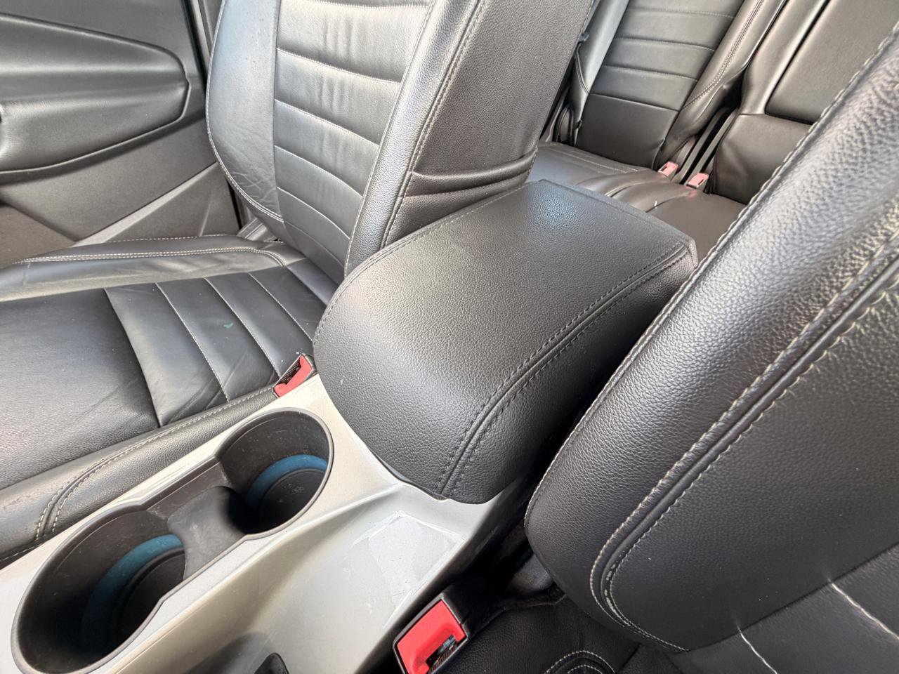 Used 2016 Ford C-MAX Energi SEL FWD image 18