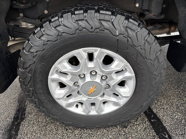 Used 2022 Chevrolet Silverado 3500 LTZ w/ LTZ Plus Package AWD/4WD image 10
