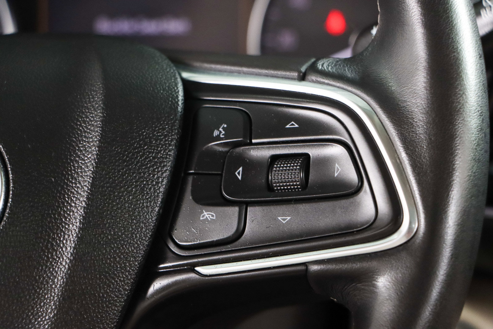 Used 2021 Buick Envision Avenir image 14