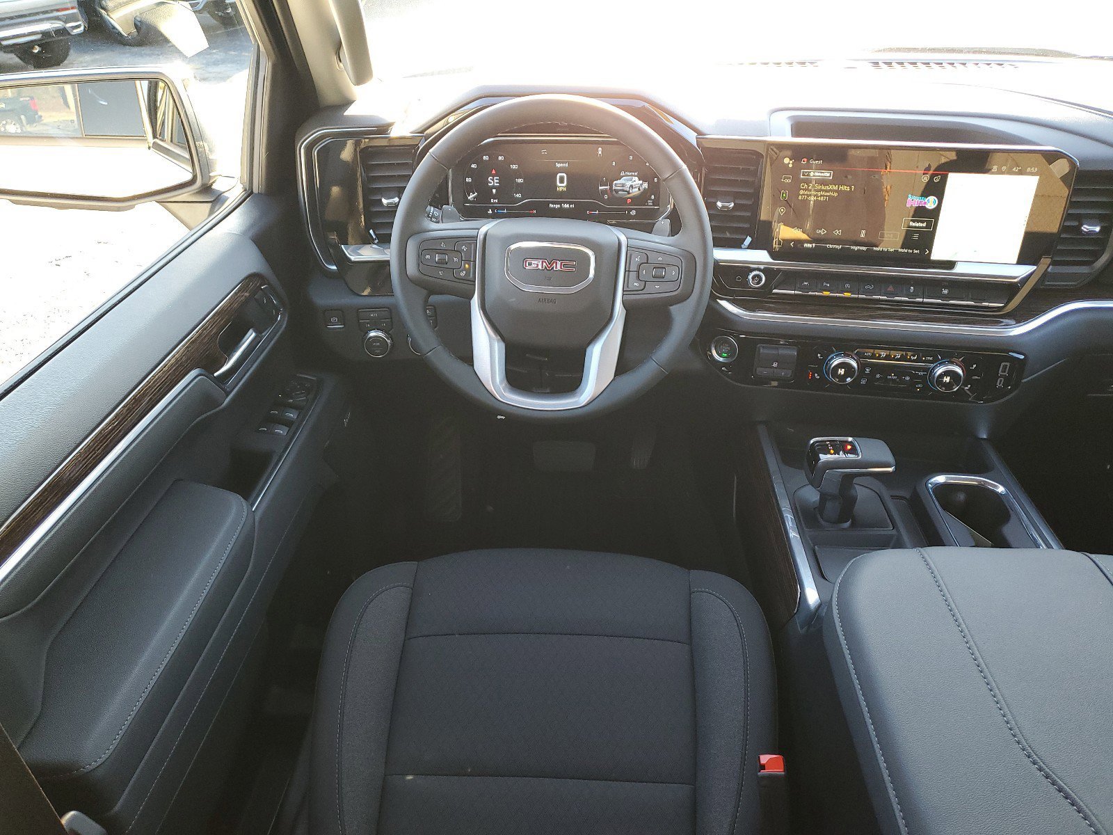 New 2025 GMC Sierra 1500 Elevation w/ Preferred Package image 18
