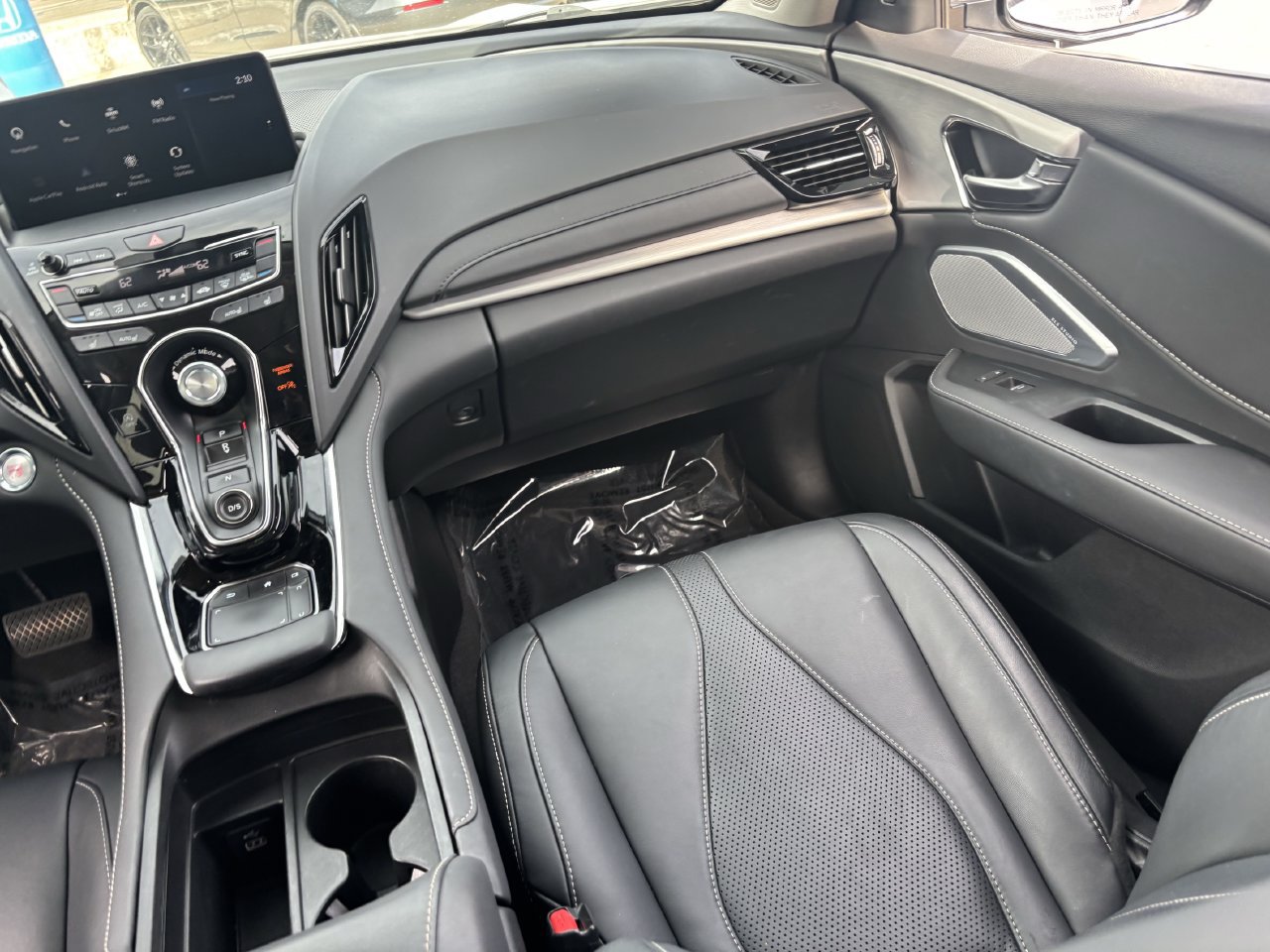 Used 2024 Acura RDX w/ Technology Package AWD/4WD image 3