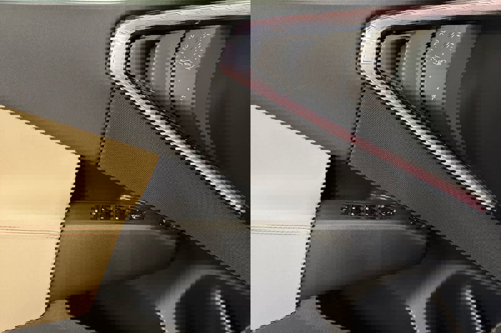 Used 2025 BMW X3 xDrive30i w/ Premium Package image 12