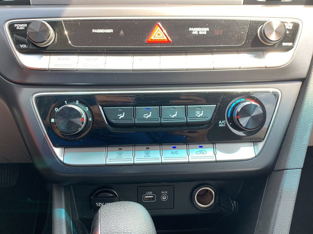 Used 2018 Hyundai Sonata SE FWD image 28