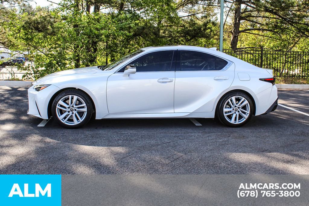 Used 2024 Lexus IS 300 w/ Comfort Package RWD image 7