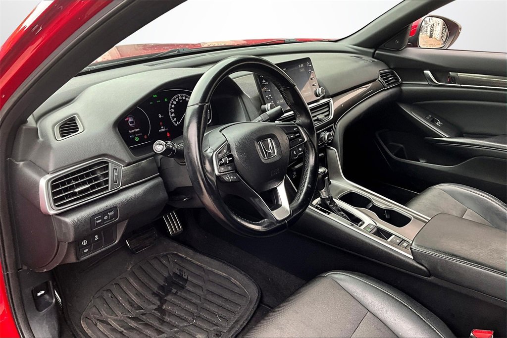 Used 2018 Honda Accord Sport image 15