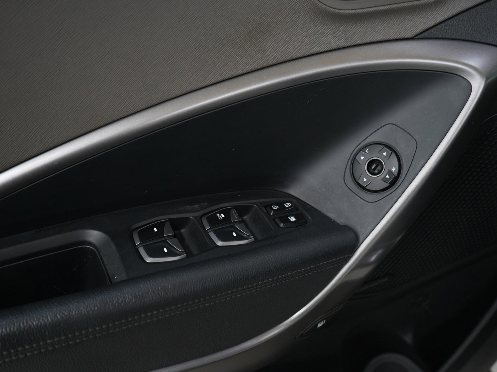 Used 2013 Hyundai Santa Fe GLS FWD image 21