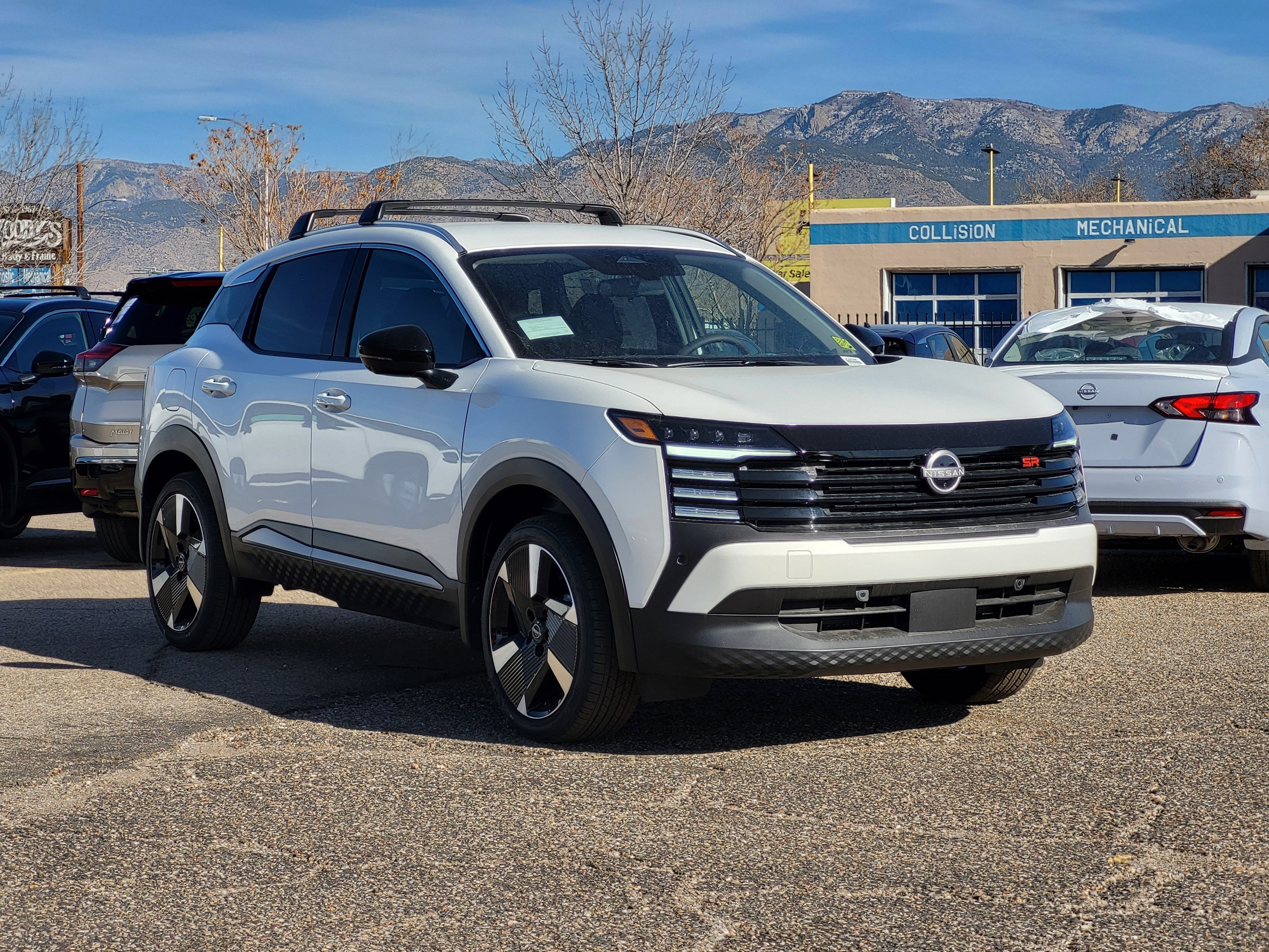 New 2026 Nissan Kicks SR w/ Cold Weather Package image 3