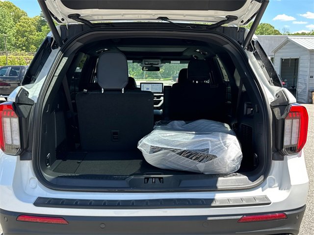 New 2025 Ford Explorer ST w/ Sun And Sound Package image 18