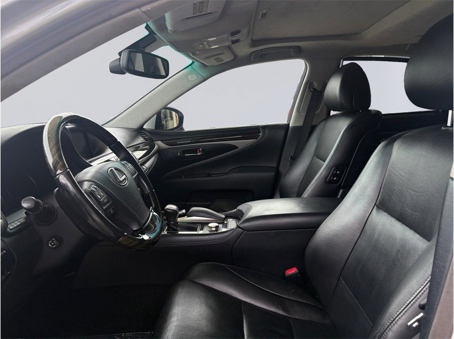 Used 2013 Lexus LS 460 w/ Ultra Luxury Pkg RWD image 11
