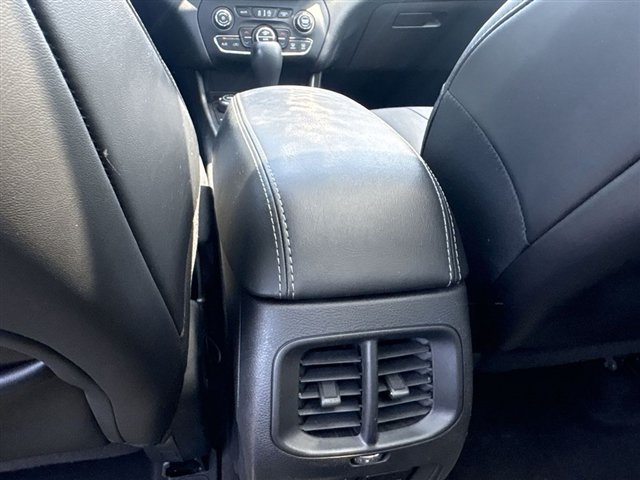 Used 2021 Jeep Cherokee Limited AWD/4WD image 21