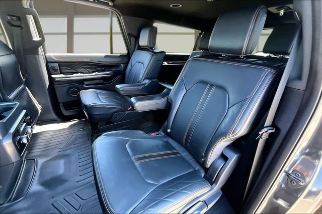 Used 2022 Ford Expedition Max Platinum AWD/4WD image 26