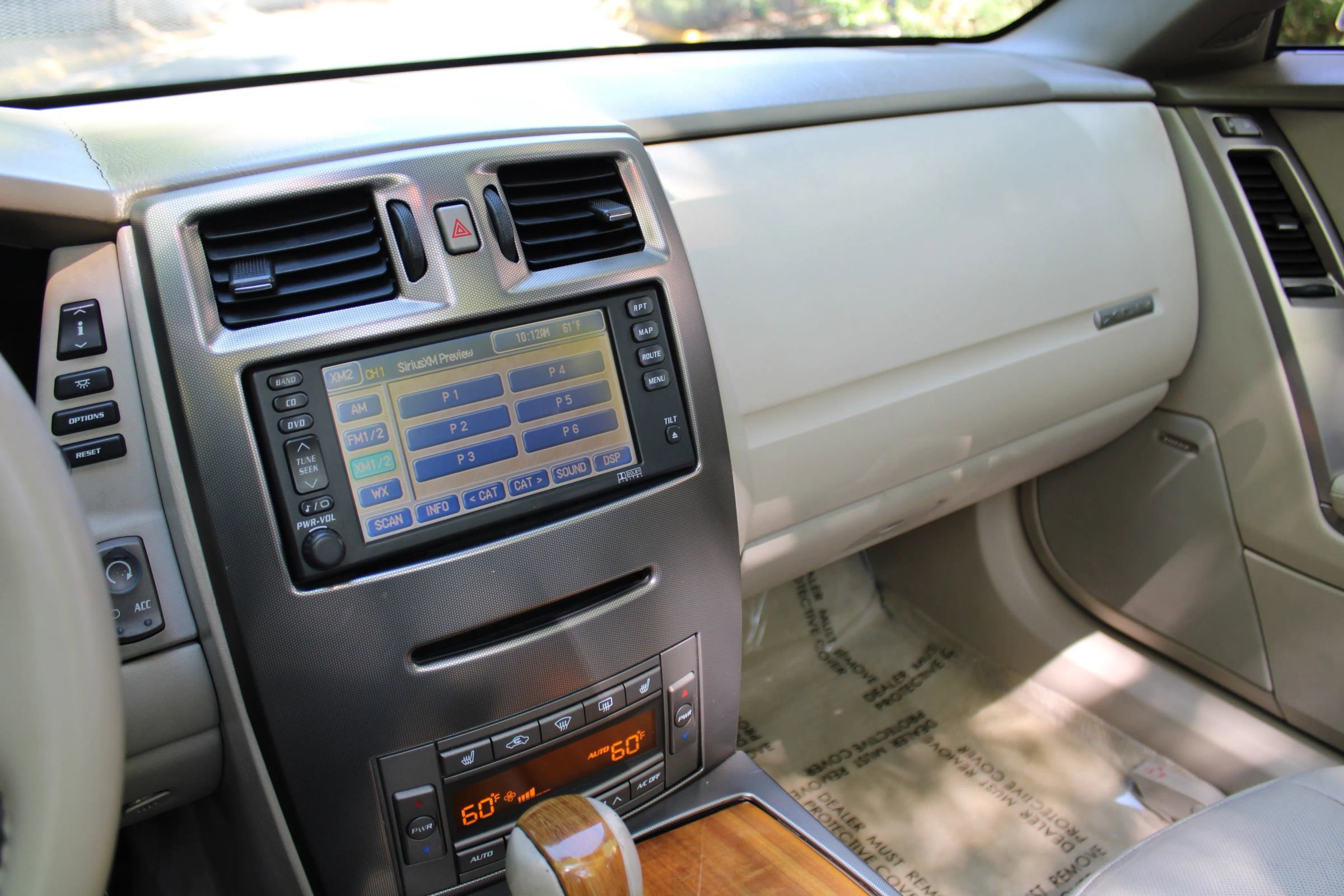 Used 2005 Cadillac XLR RWD image 12