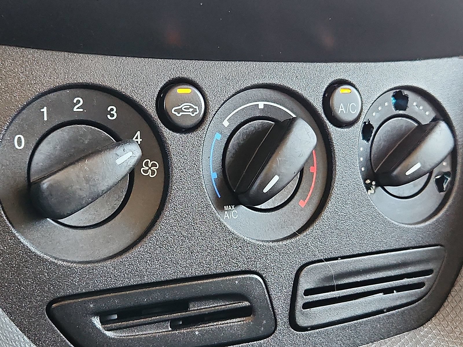 Used 2014 Ford Transit Connect XL FWD image 14
