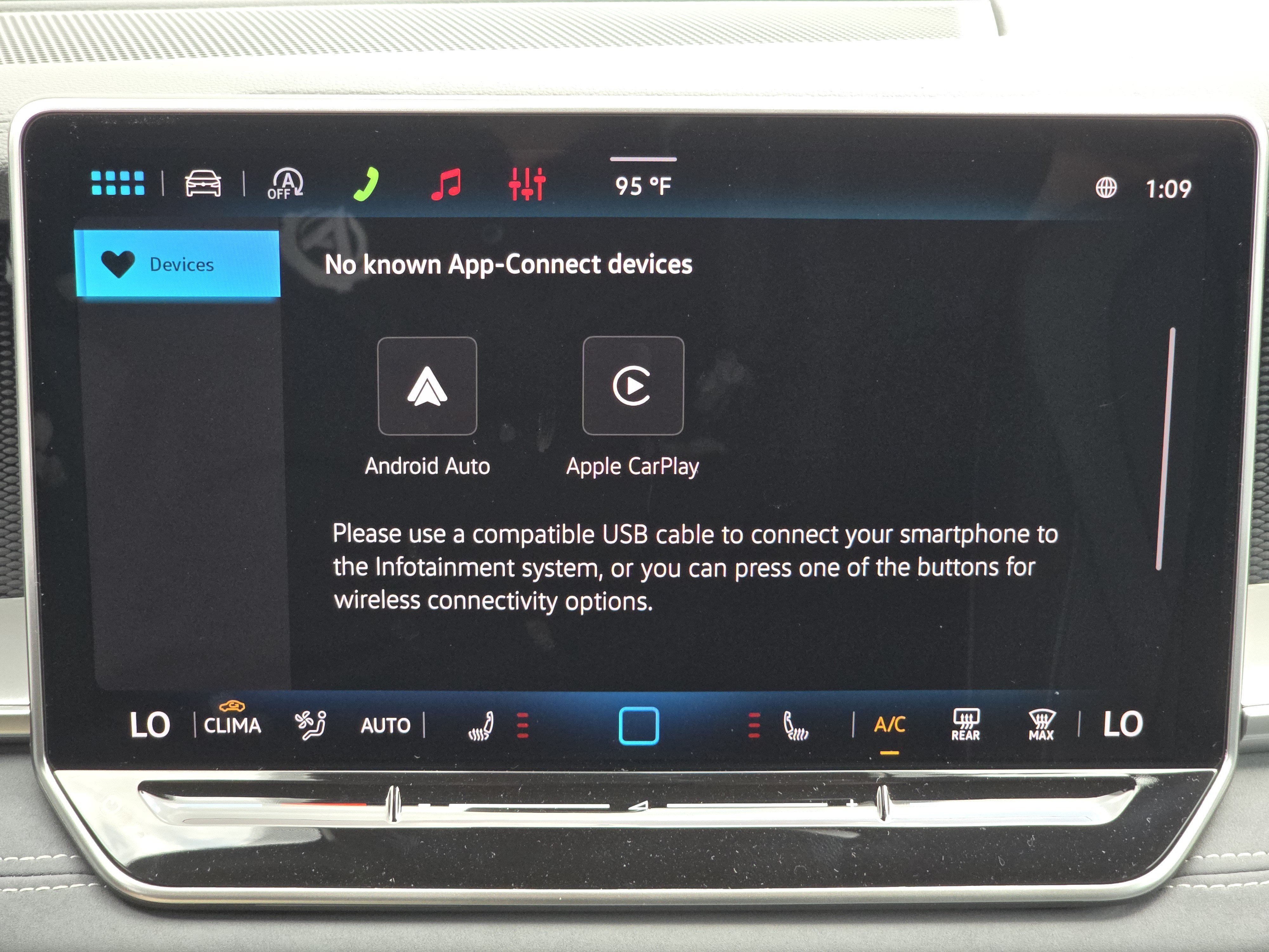 New 2026 Volkswagen Tiguan SE R-Line AWD/4WD image 10