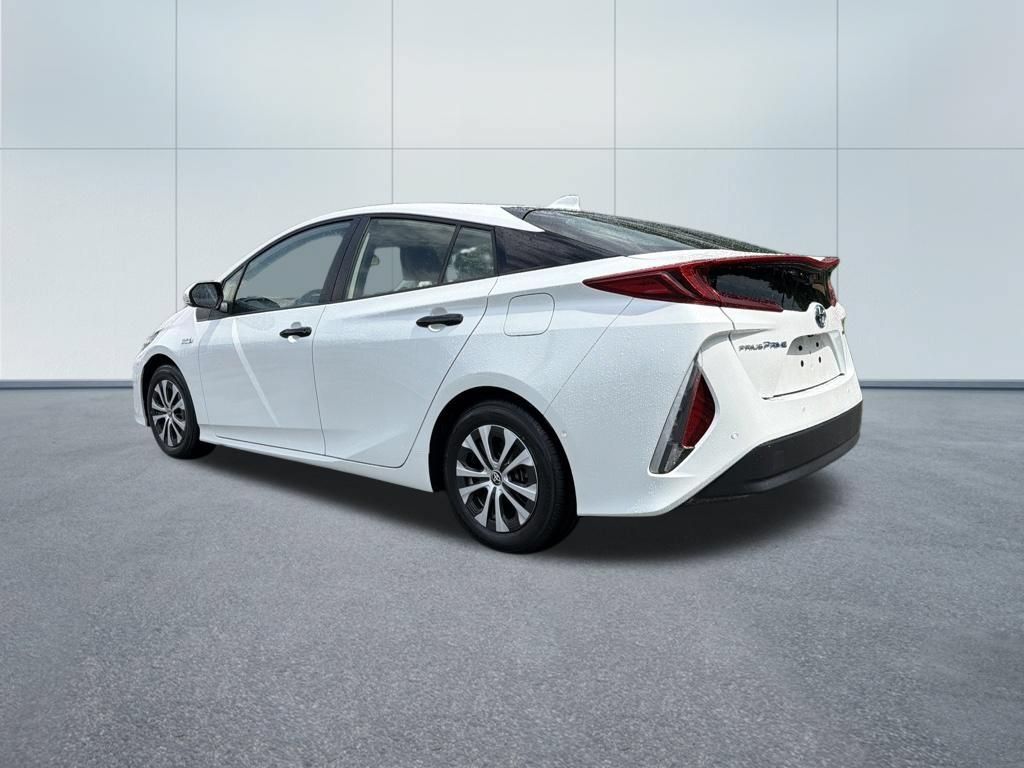 Used 2021 Toyota Prius Prime Limited FWD image 7