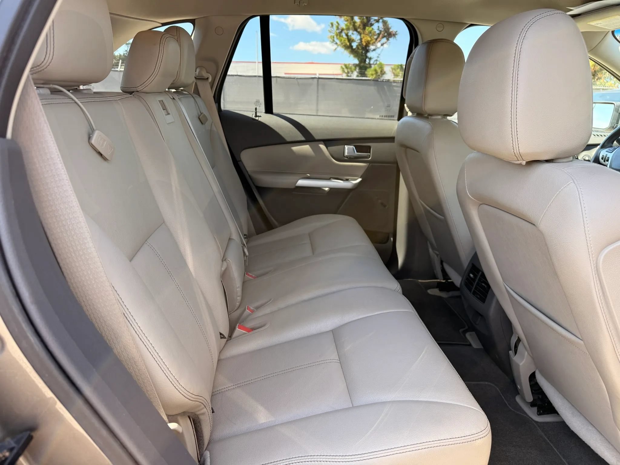 Used 2013 Ford Edge SEL FWD image 20