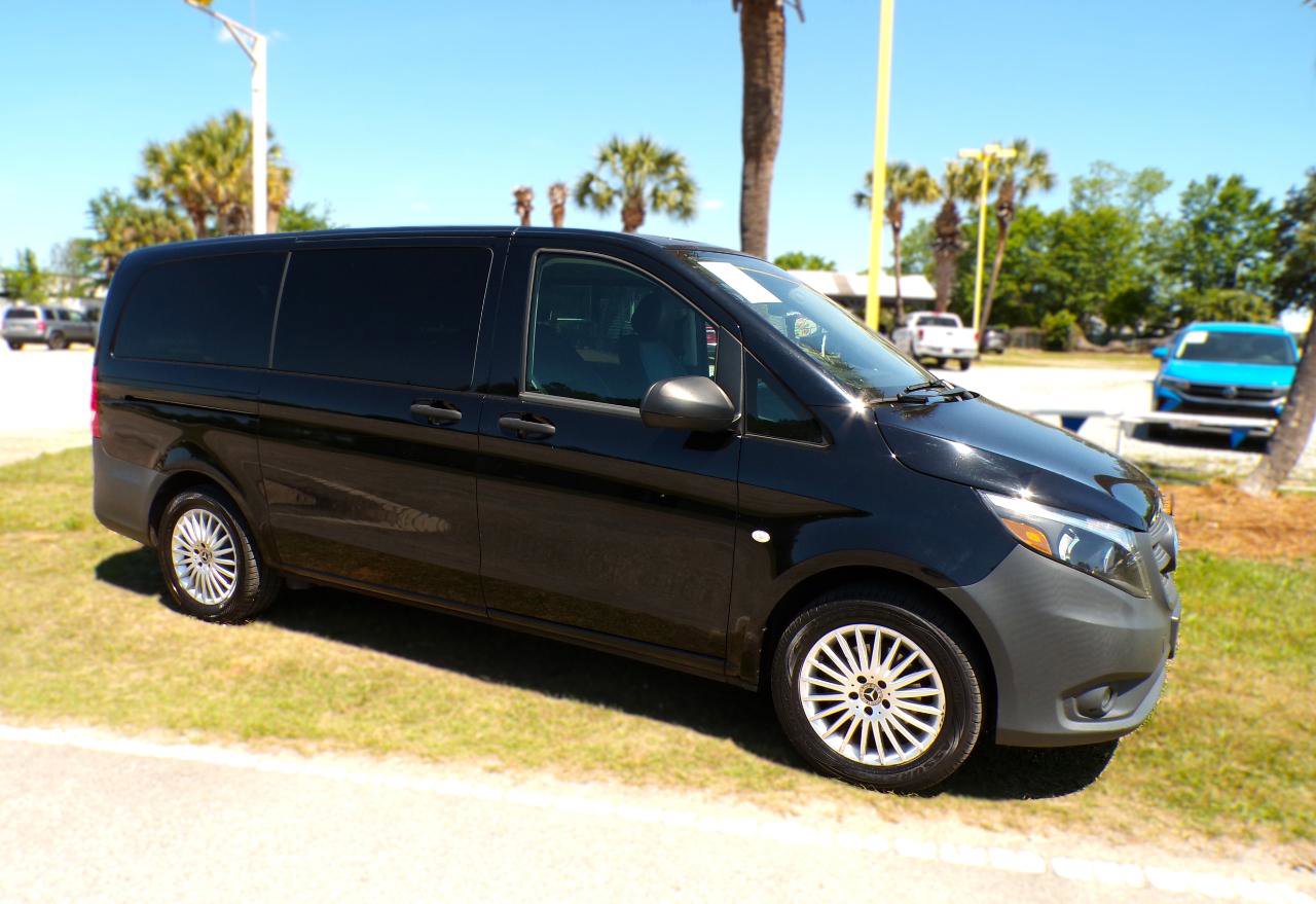 Used 2021 Mercedes-Benz Metris Passenger image 2