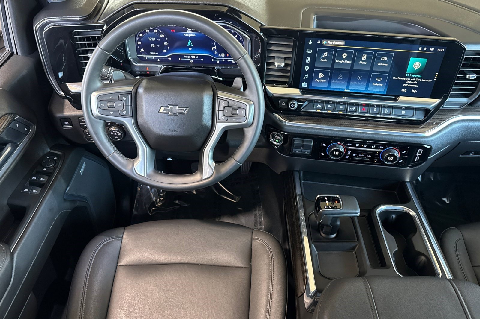 Used 2025 Chevrolet Silverado 1500 LT Trail Boss w/ LT Trail Boss Premium Package AWD/4WD image 30