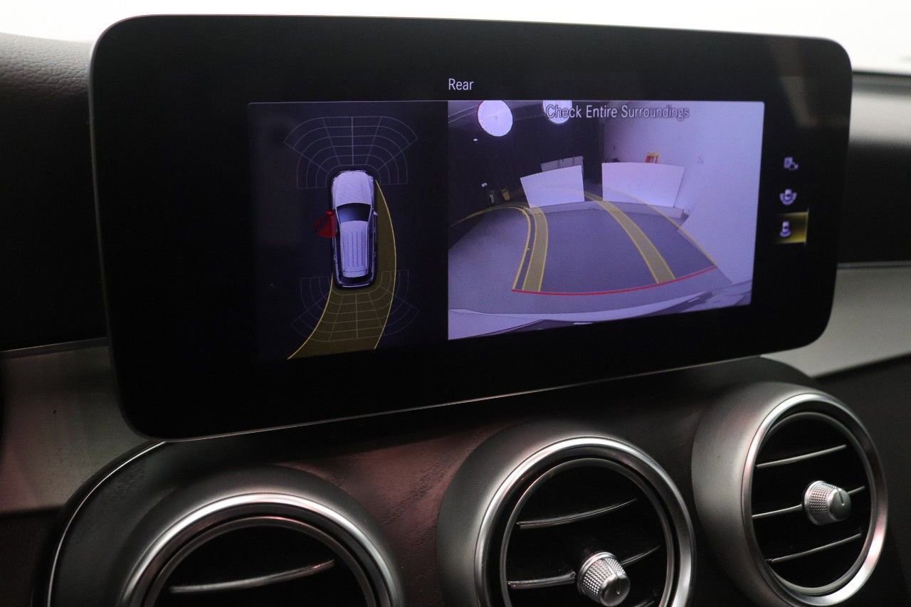 Used 2022 Mercedes-Benz GLC 300 image 16