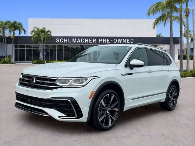 Used 2023 Volkswagen Tiguan SEL R-Line AWD/4WD image 3