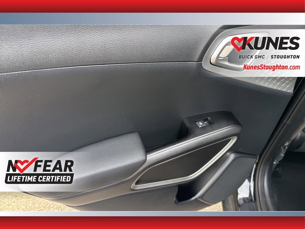 Used 2025 Kia Soul LX FWD image 35