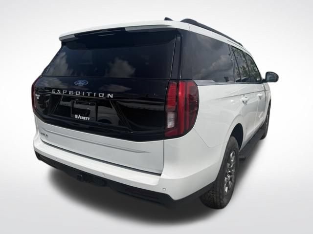 New 2026 Ford Expedition Active RWD image 7