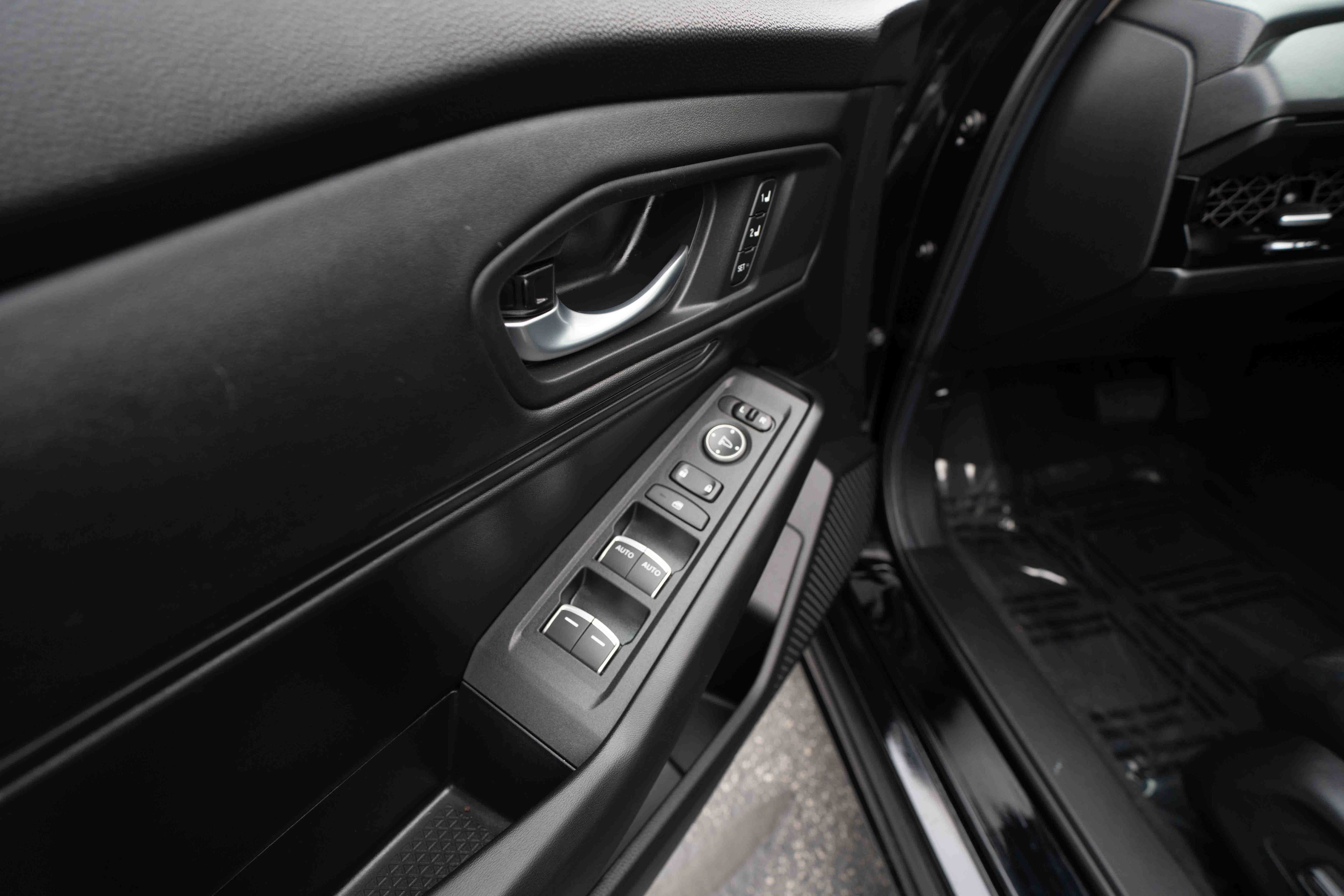 Used 2025 Honda Accord EX-L image 7