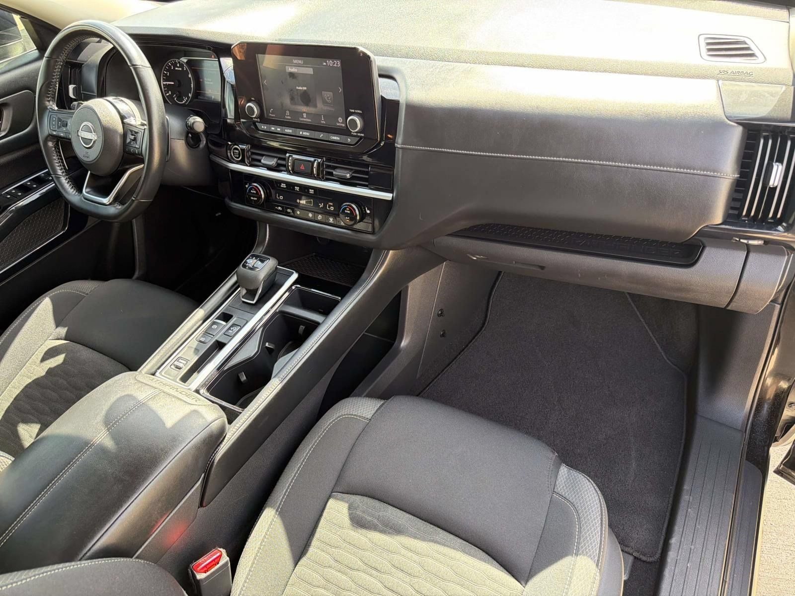 Used 2022 Nissan Pathfinder SV w/ SV Black Package FWD image 14