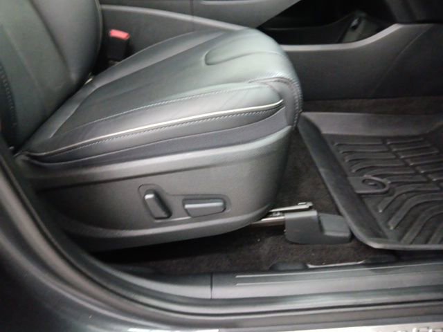 Used 2023 Hyundai Santa Fe Limited image 56