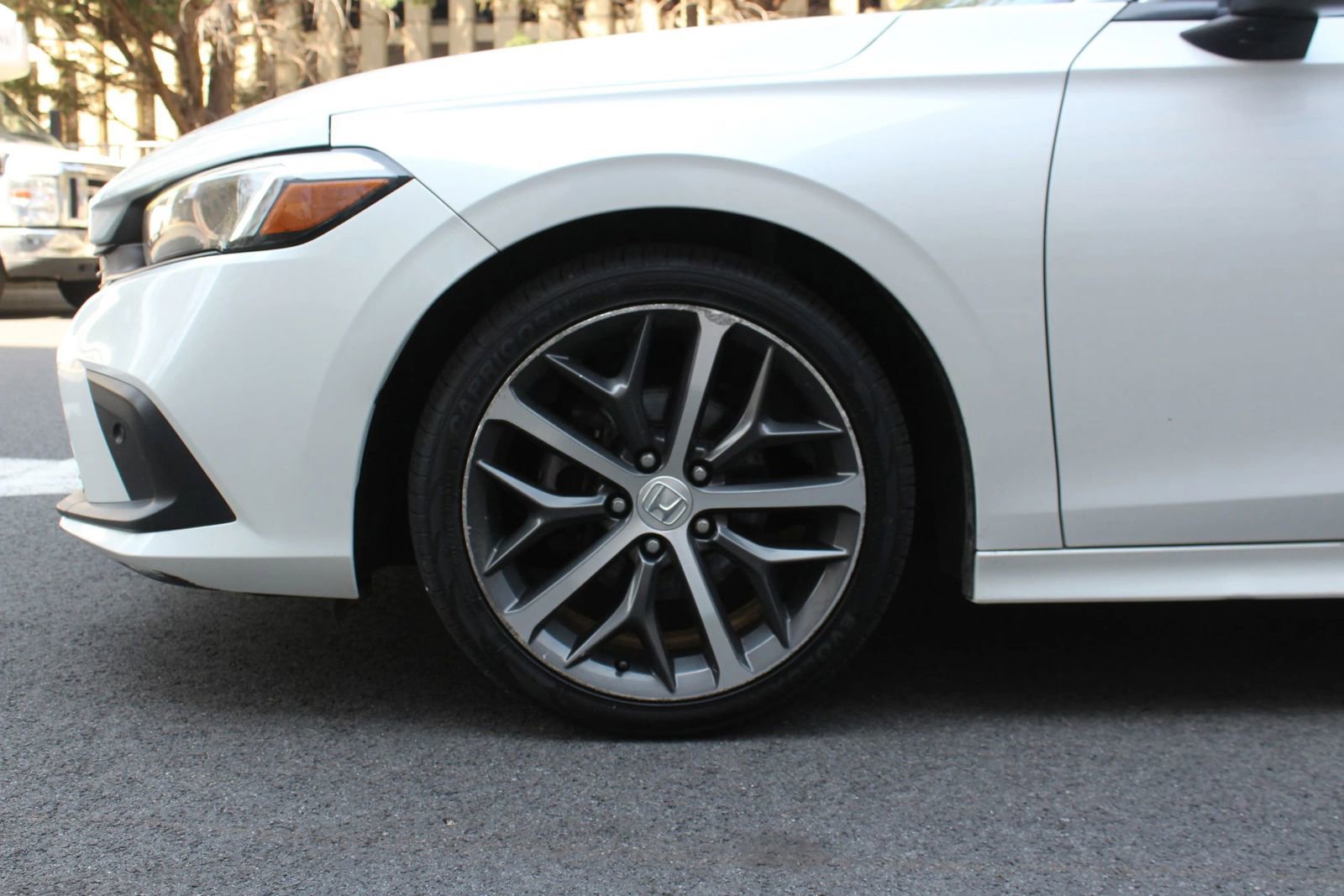 Used 2022 Honda Civic Touring image 11