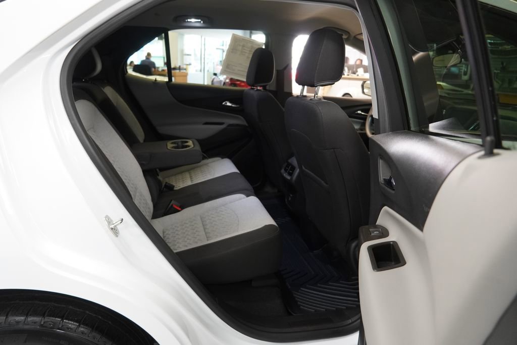 Used 2023 Chevrolet Equinox LS w/ LS Convenience Package image 24