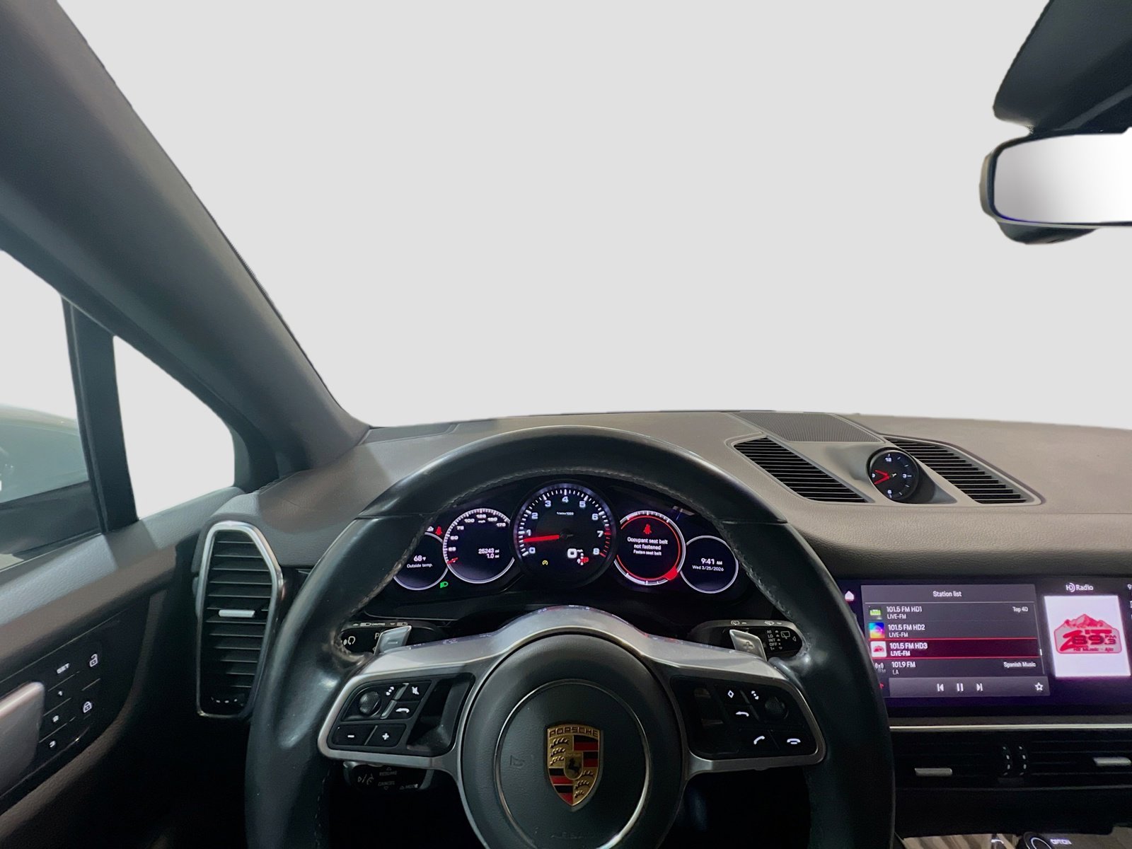 Used 2022 Porsche Cayenne AWD/4WD image 7