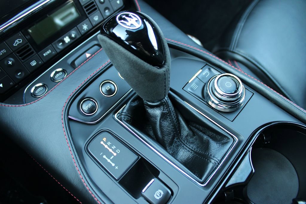 Used 2018 Maserati GranTurismo Sport image 21