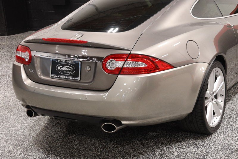 Used 2010 Jaguar XK Coupe RWD image 30