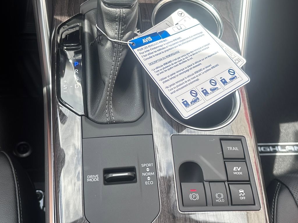 New 2026 Toyota Highlander Platinum image 53